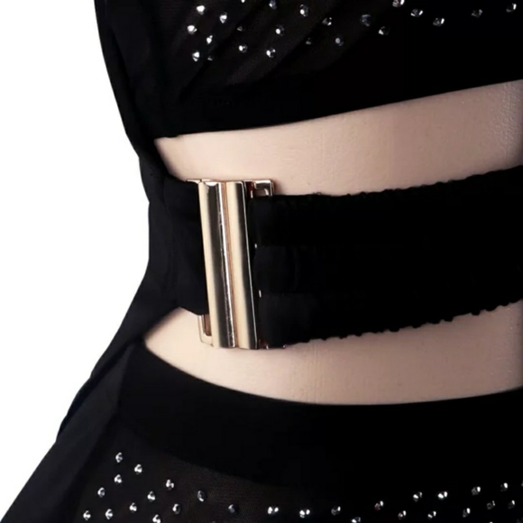 SEXY BLACK 3 PIECE OUTFIT W/SILVER 88%POLYESTER 12%SPANDEX SIZES M/L AV… - Picture 5 of 7